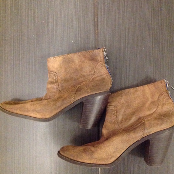 3/$15 MOSSIMO 9.5 brown boots - Picture 2 of 6